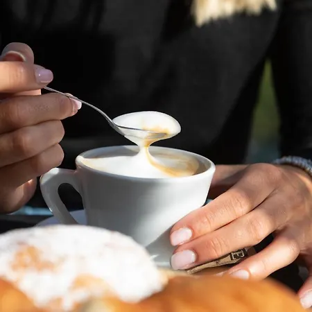 Gasthuis La Cascata D'hotes La Salle