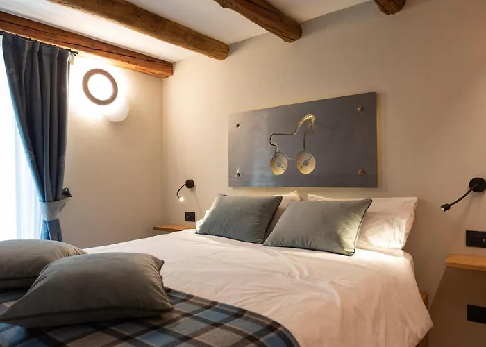 La Cascata D'hotes לה סאלה