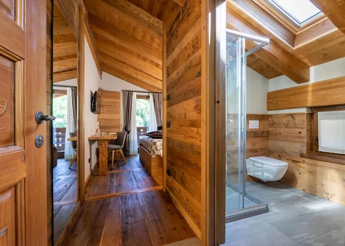 La Cascata D'hotes בית הארחה לה סאלה