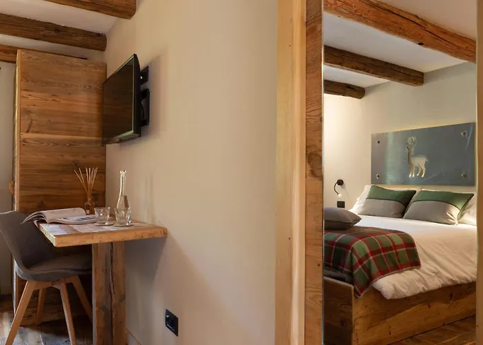 La Cascata D'hotes בית הארחה לה סאלה